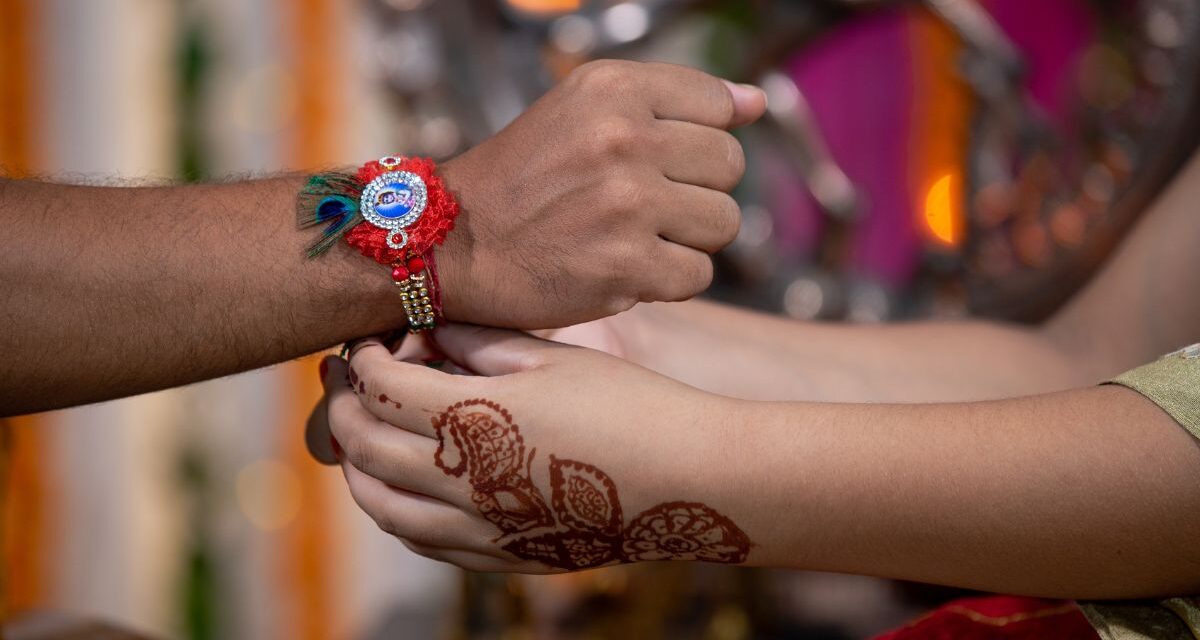 Raksha Bandhan – Loving Bond Between Sisters and Brothers